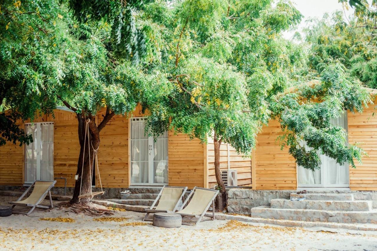 Villa Đảo Hoa Vàng Cam Ranh - Venue Travel Extérieur photo