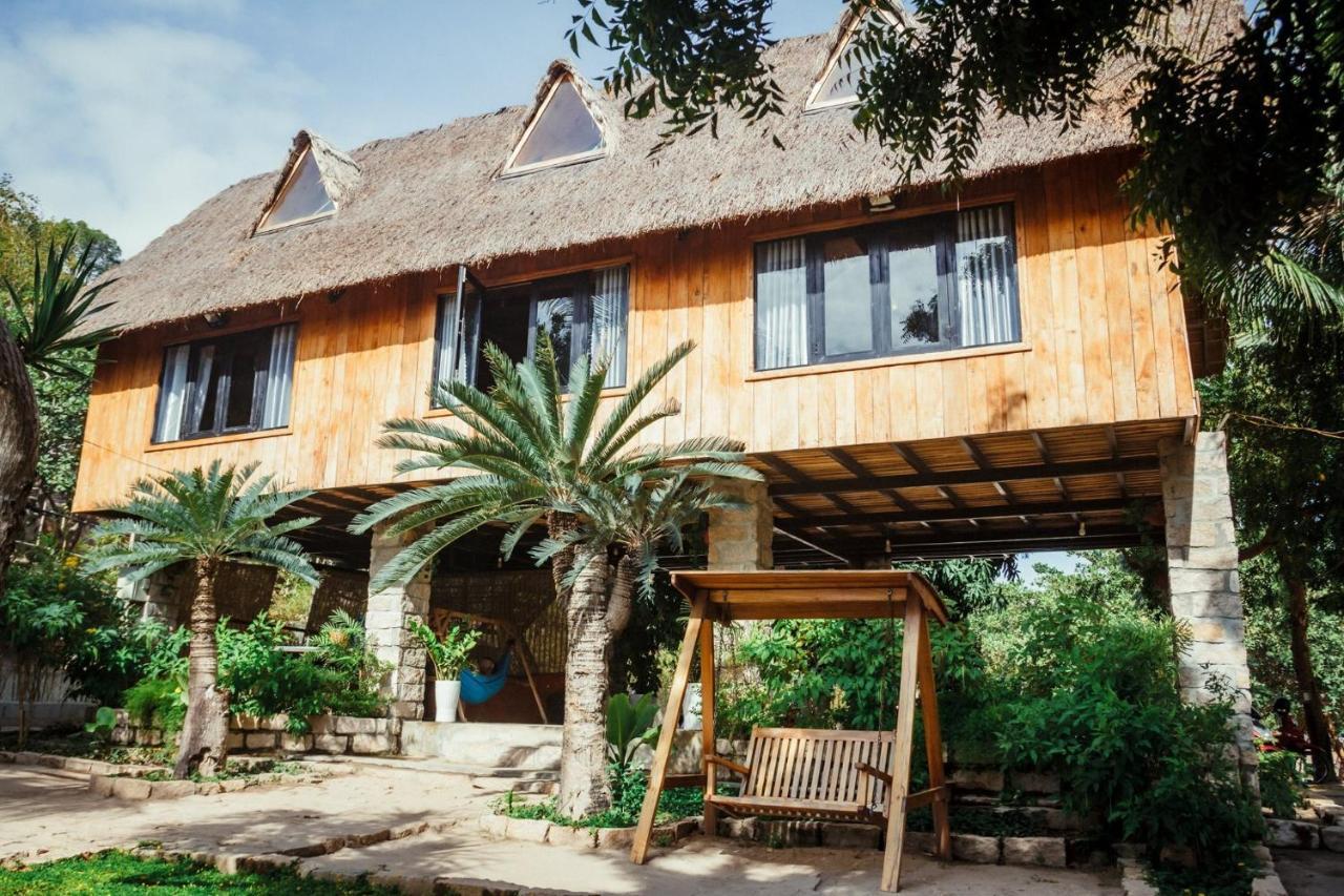 Villa Đảo Hoa Vàng Cam Ranh - Venue Travel Extérieur photo